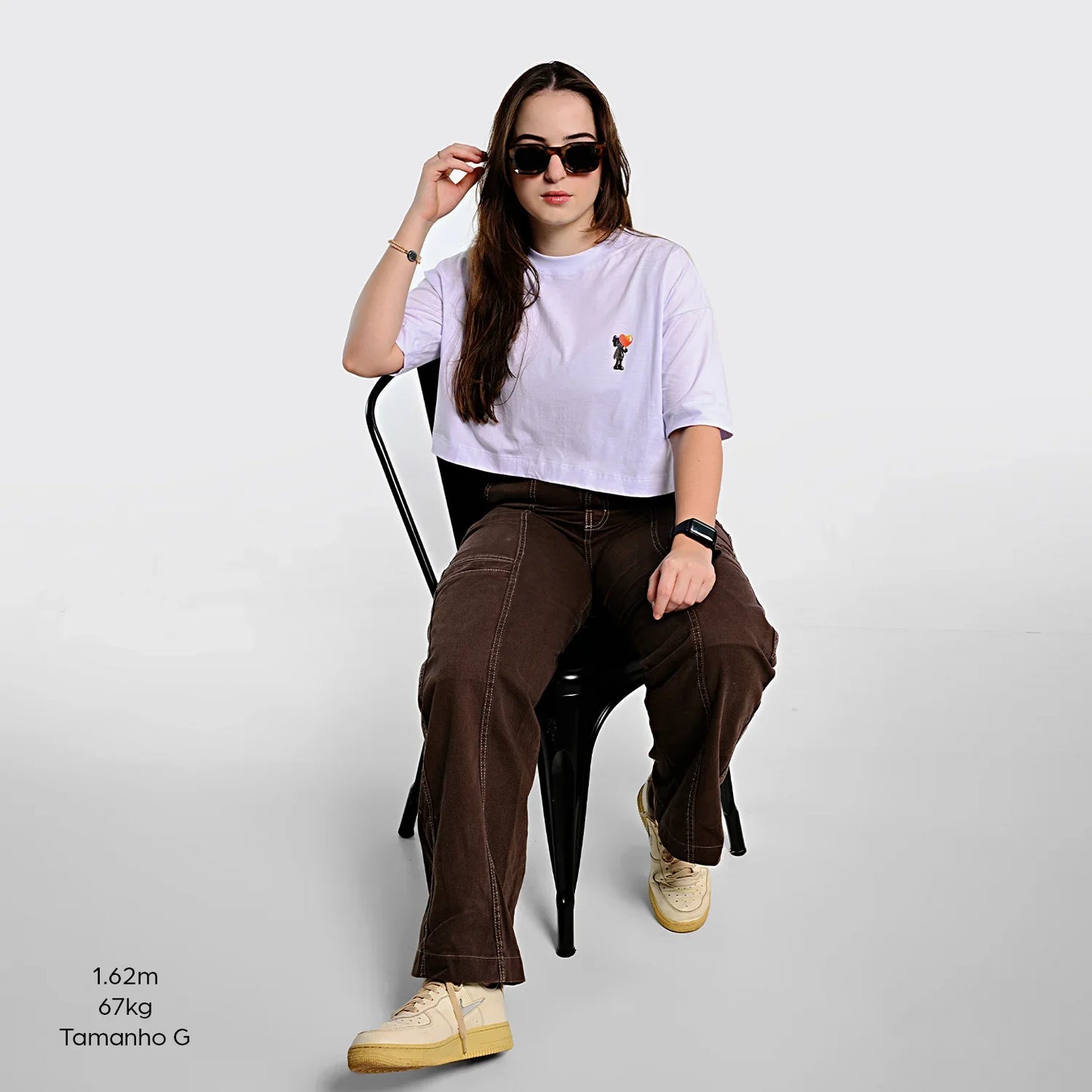 Cropped Street "Money Kaws"